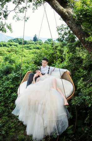 杨先生&小玉夫妇幸福浪漫网红秋千婚纱照                        深圳婚纱摄影玛莎莉莉摄影出品