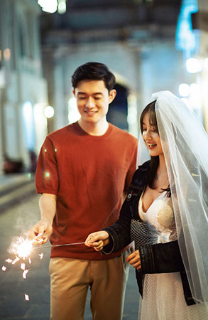 刘先生&董小姐文艺旅拍婚纱照                             欧式城堡教堂街拍婚纱照瑪莎LiLi出品