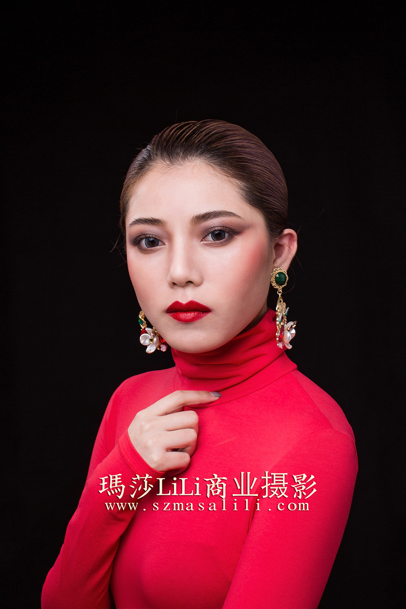 时尚形象照                                   深圳创意形象照企业老总形象照摄影