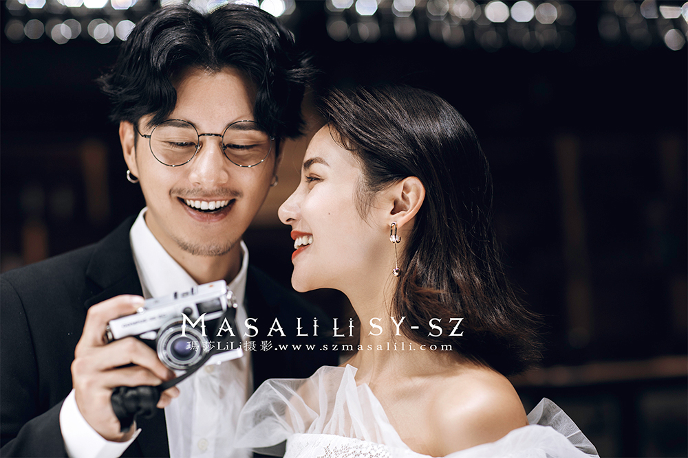 咖啡屋婚纱照                           深圳婚纱摄影工作室