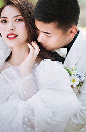 朱小姐夫妇／唯美大气花田游艇婚纱照                          旅游婚纱摄影瑪莎LiLi出品