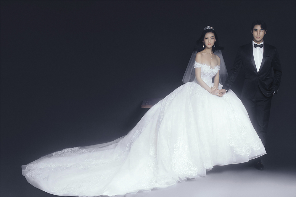 暖暖的幸福          深圳婚纱摄影工作室玛莎莉莉内景婚纱照
