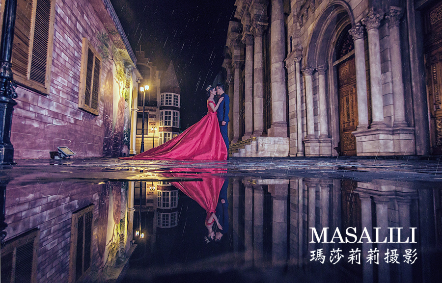 牛先生&王小姐欧洲城堡婚纱照                                                                                                                                                                                                 下雨天创意大片深圳玫瑰小镇影视基地