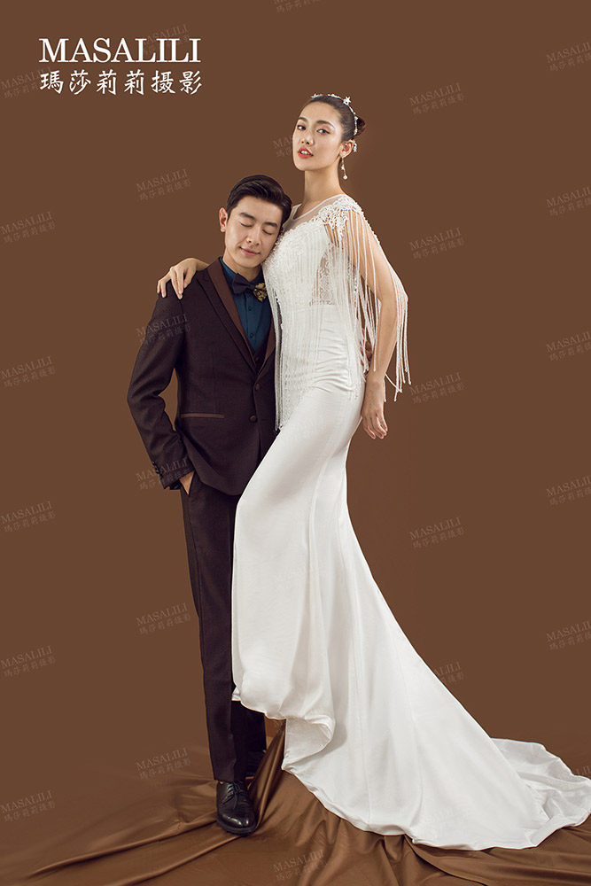 纯色爱恋／深圳婚纱摄影前十名瑪莎LiLi您的婚纱摄影专家
