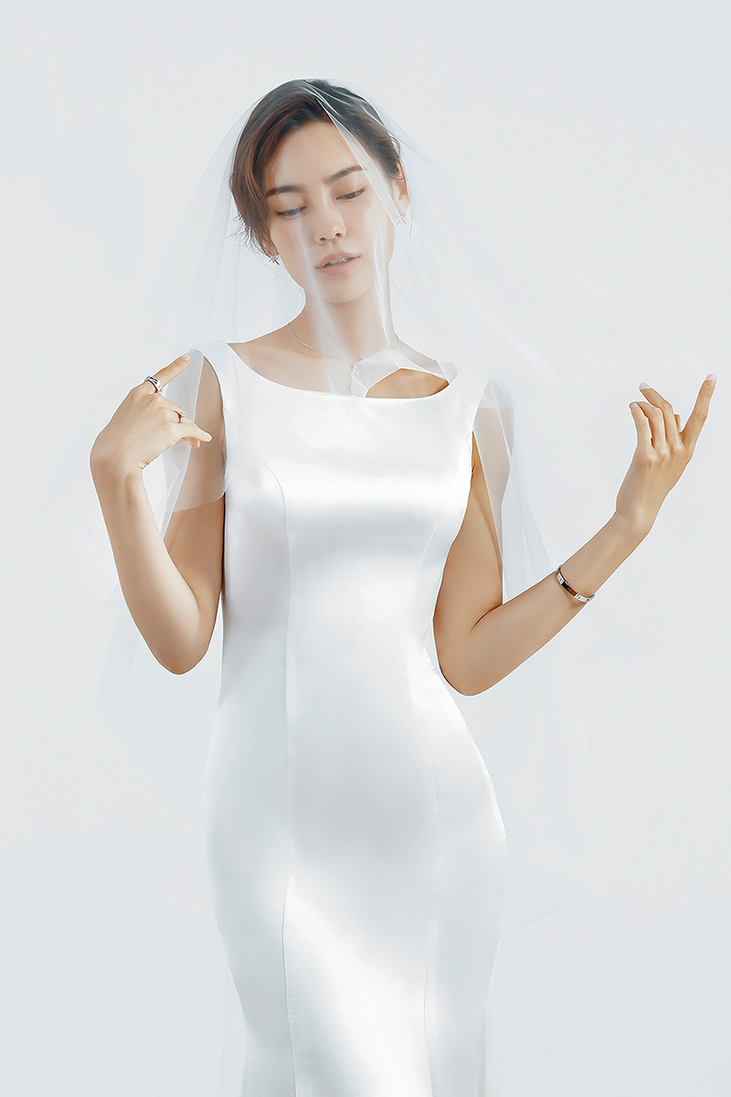 纯色杂志风格                  深圳婚纱摄影工作室玛莎莉莉