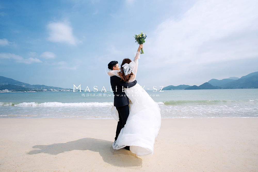 王小姐夫妇玫瑰小镇欧式城堡婚纱照