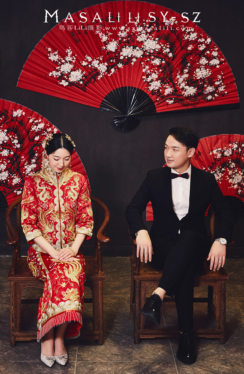 王小姐&田先生玫瑰小镇欧式城堡教堂中式婚纱照