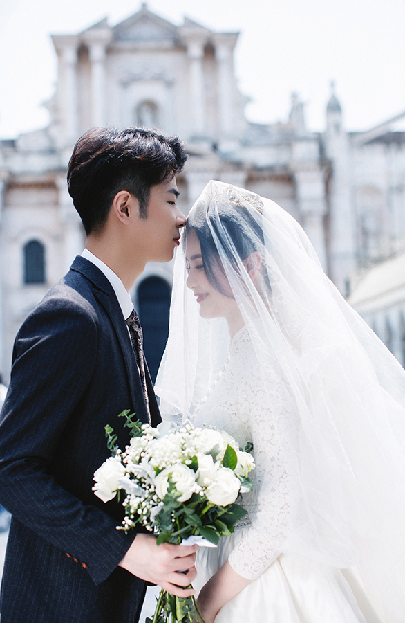 李先生&王小姐夫妇玫瑰小镇欧式城 海景森系小清新婚纱照