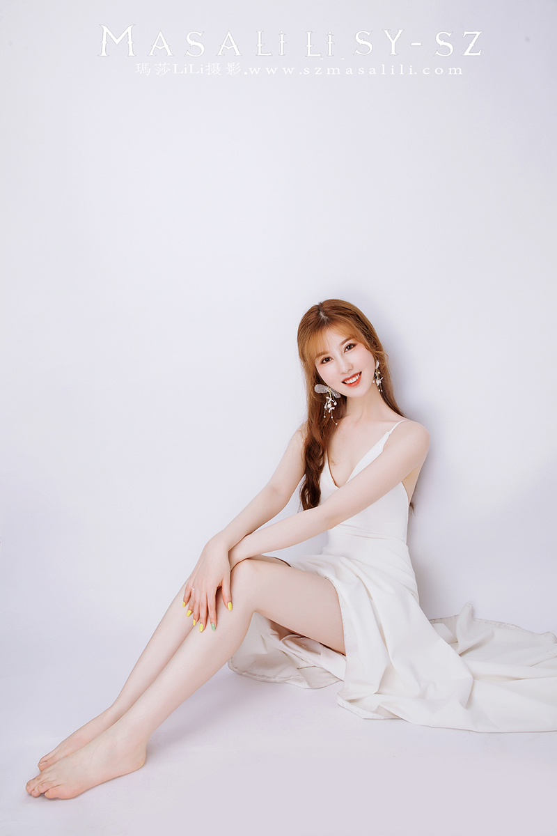 张小姐个人写真