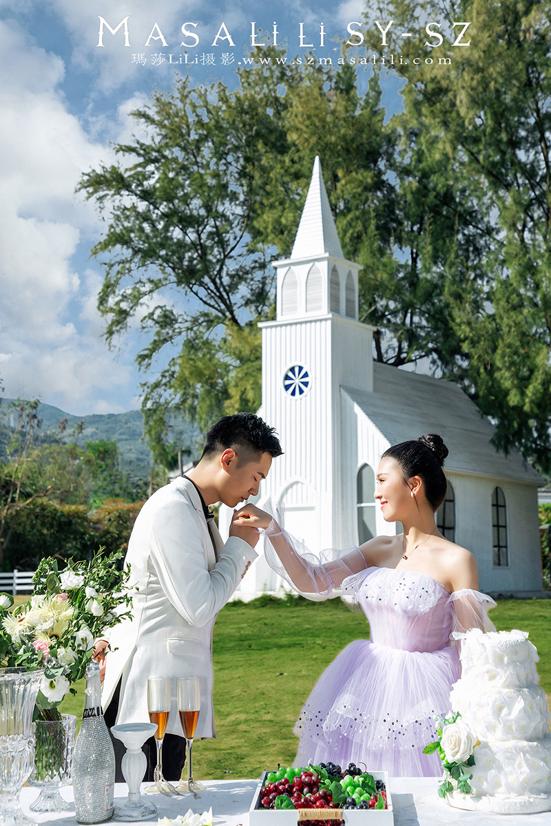 吴小姐夫妇浪漫海景古装婚纱照                       深圳婚纱摄影工作室