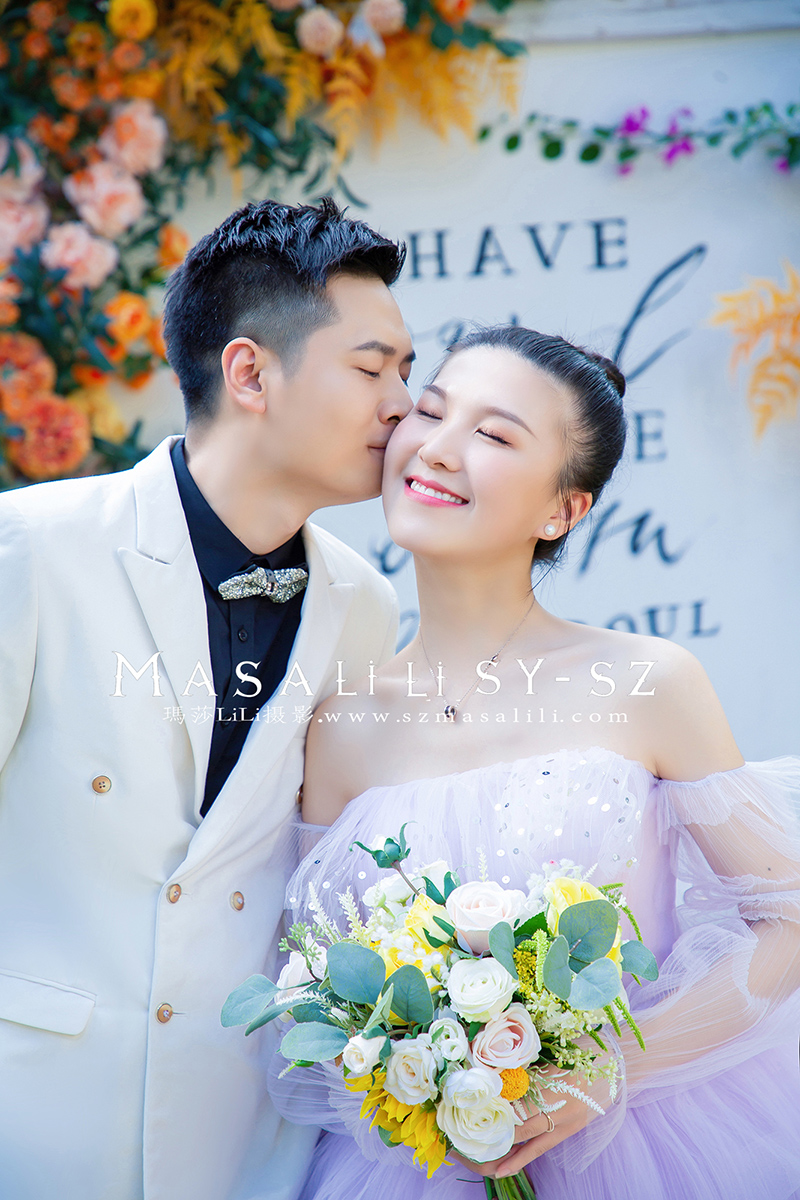 吴小姐夫妇浪漫海景古装婚纱照                       深圳婚纱摄影工作室