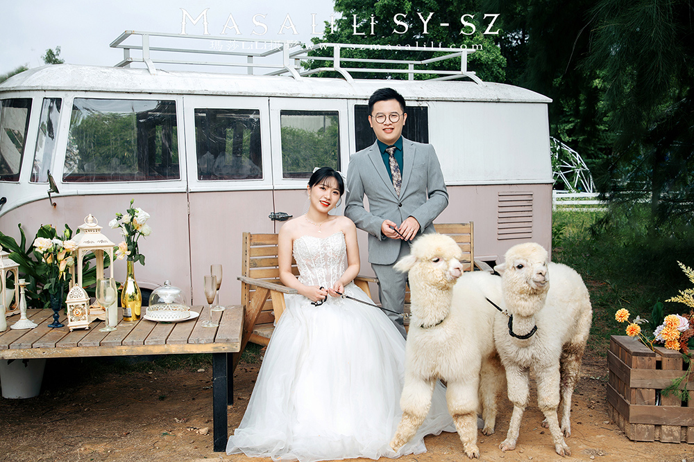 姚小姐夫妇青青牧场婚纱照                             深圳婚纱摄影工作室