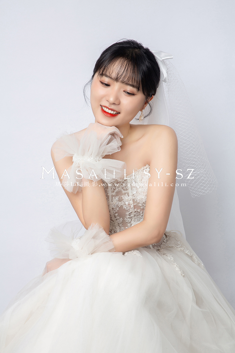 姚小姐夫妇青青牧场婚纱照                             深圳婚纱摄影工作室