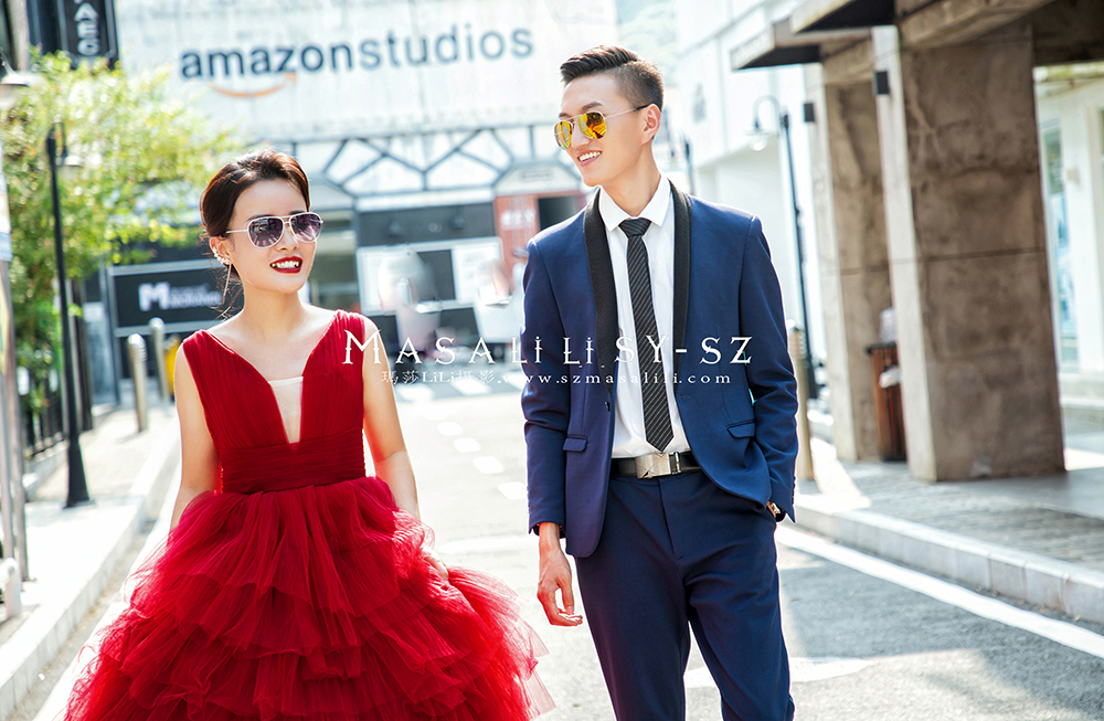 王先生&陈小姐夫妇时尚街拍城堡婚纱照               深圳婚纱摄影