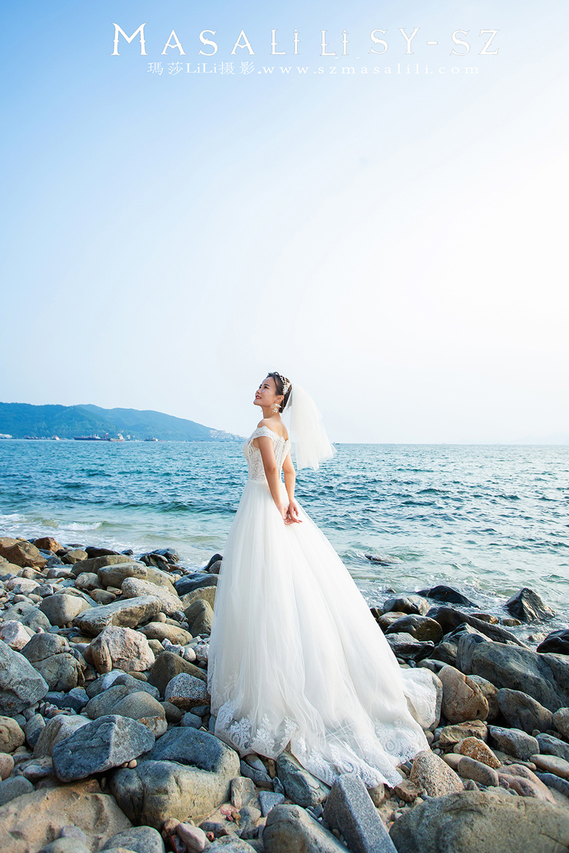 王先生&陈小姐夫妇时尚街拍城堡婚纱照               深圳婚纱摄影