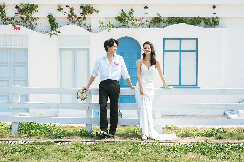 网红民宿旅拍风婚纱照                                深圳婚纱摄影
