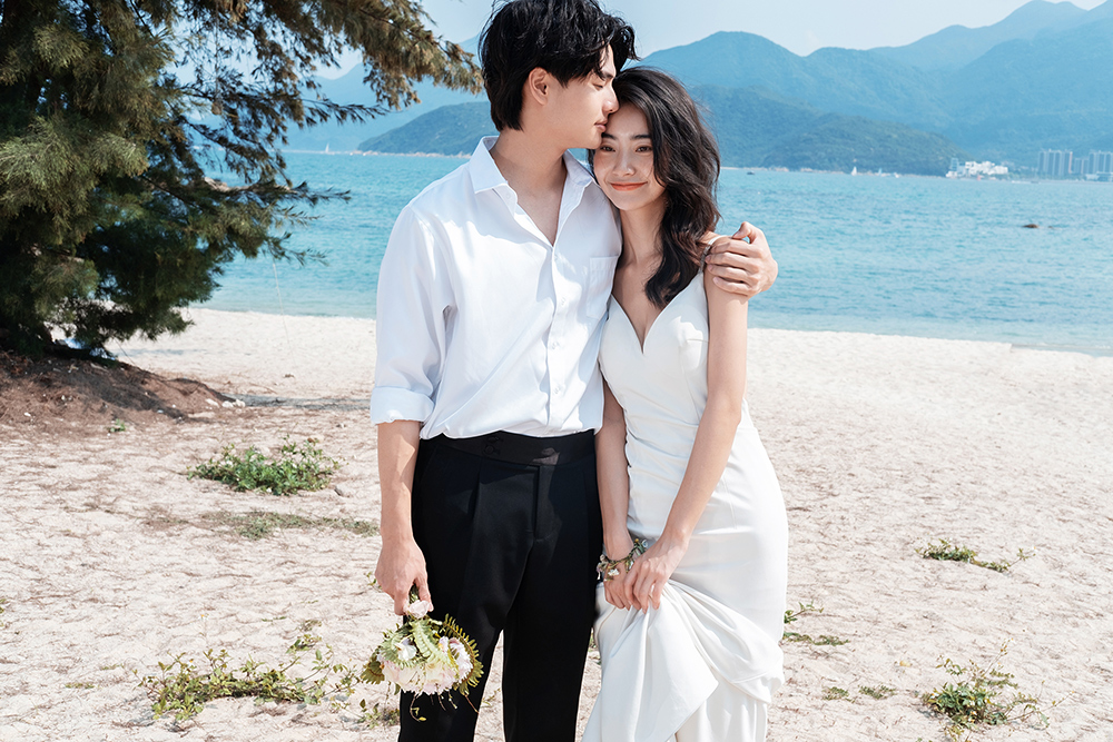 网红民宿旅拍风婚纱照                                深圳婚纱摄影