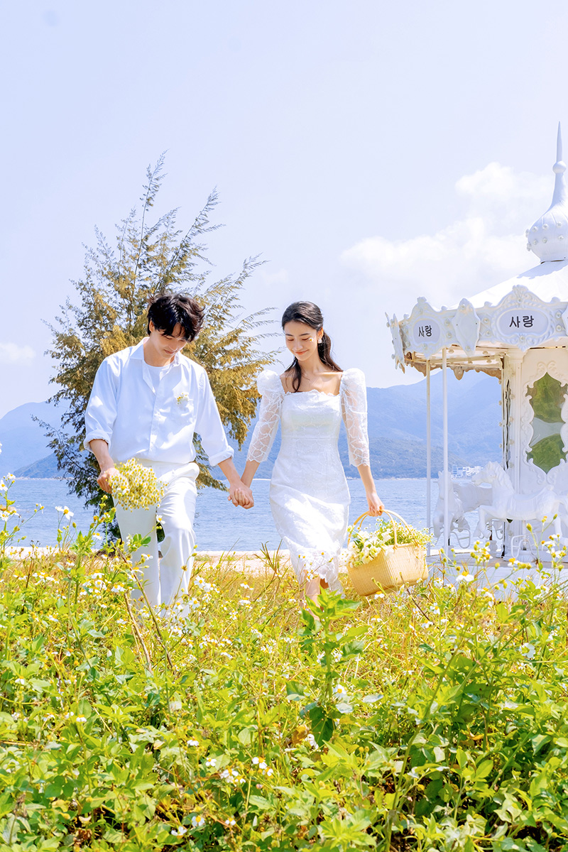 萌宠羊驼小清新风婚纱照                                深圳旅拍婚纱照
