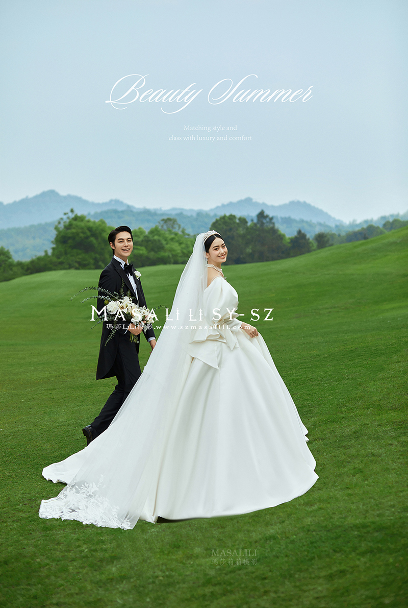 草坪婚纱照                          深圳婚纱摄影工作室