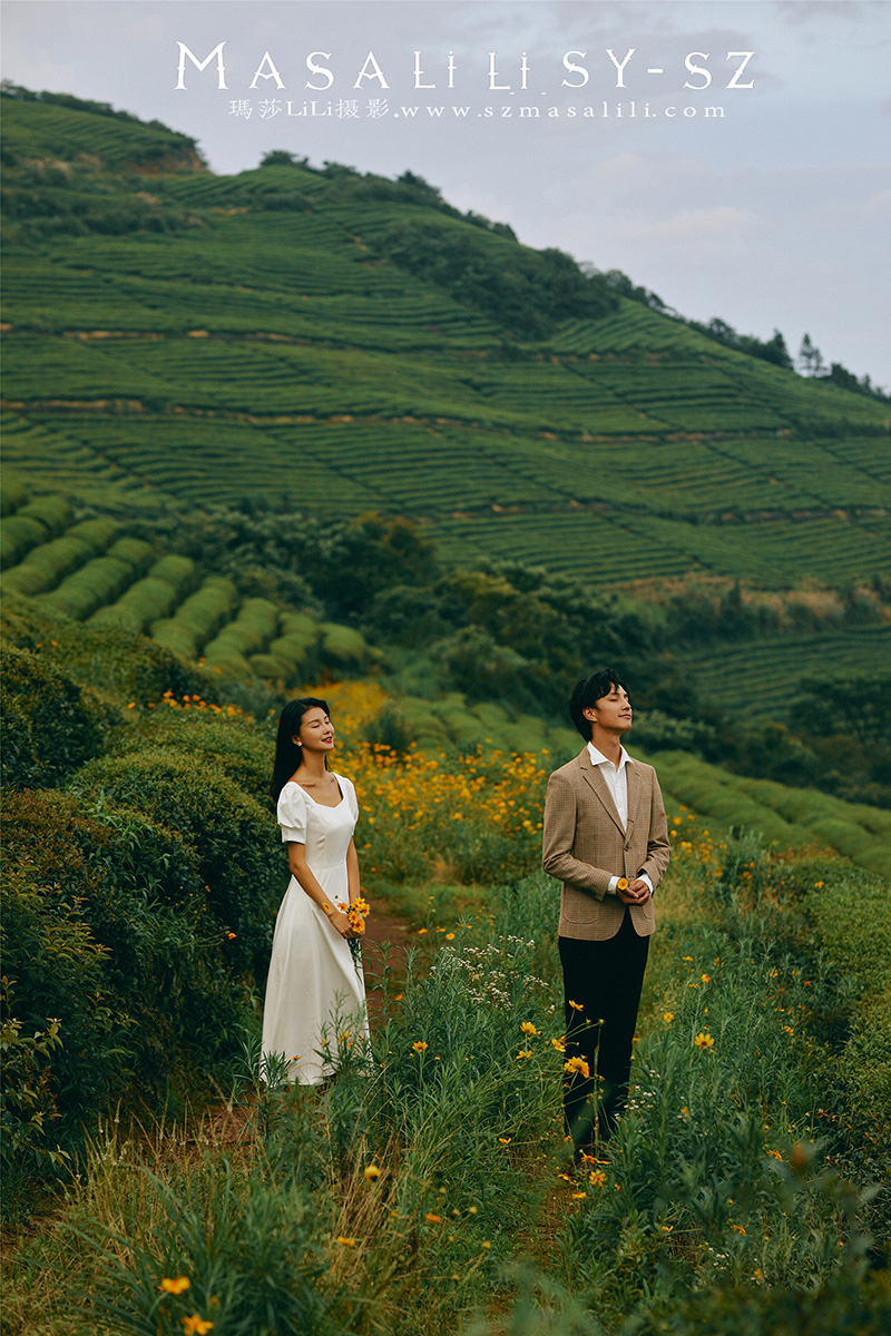 风车山顶.                旅拍婚纱照  