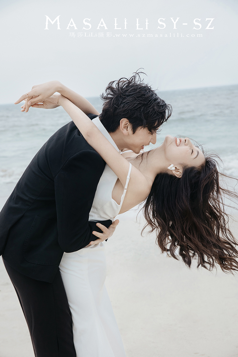 李先生夫妇浪漫婚纱照