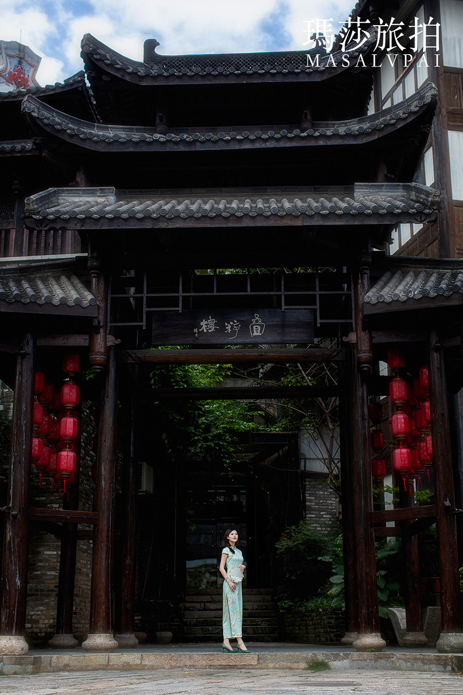 李小姐                   甘坑古镇古风旗袍