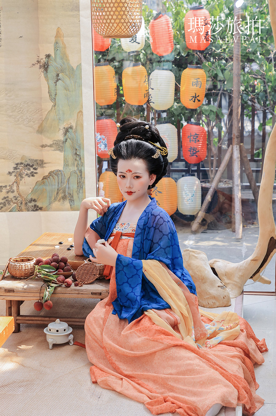 小雨                         甘坑古镇汉服写真