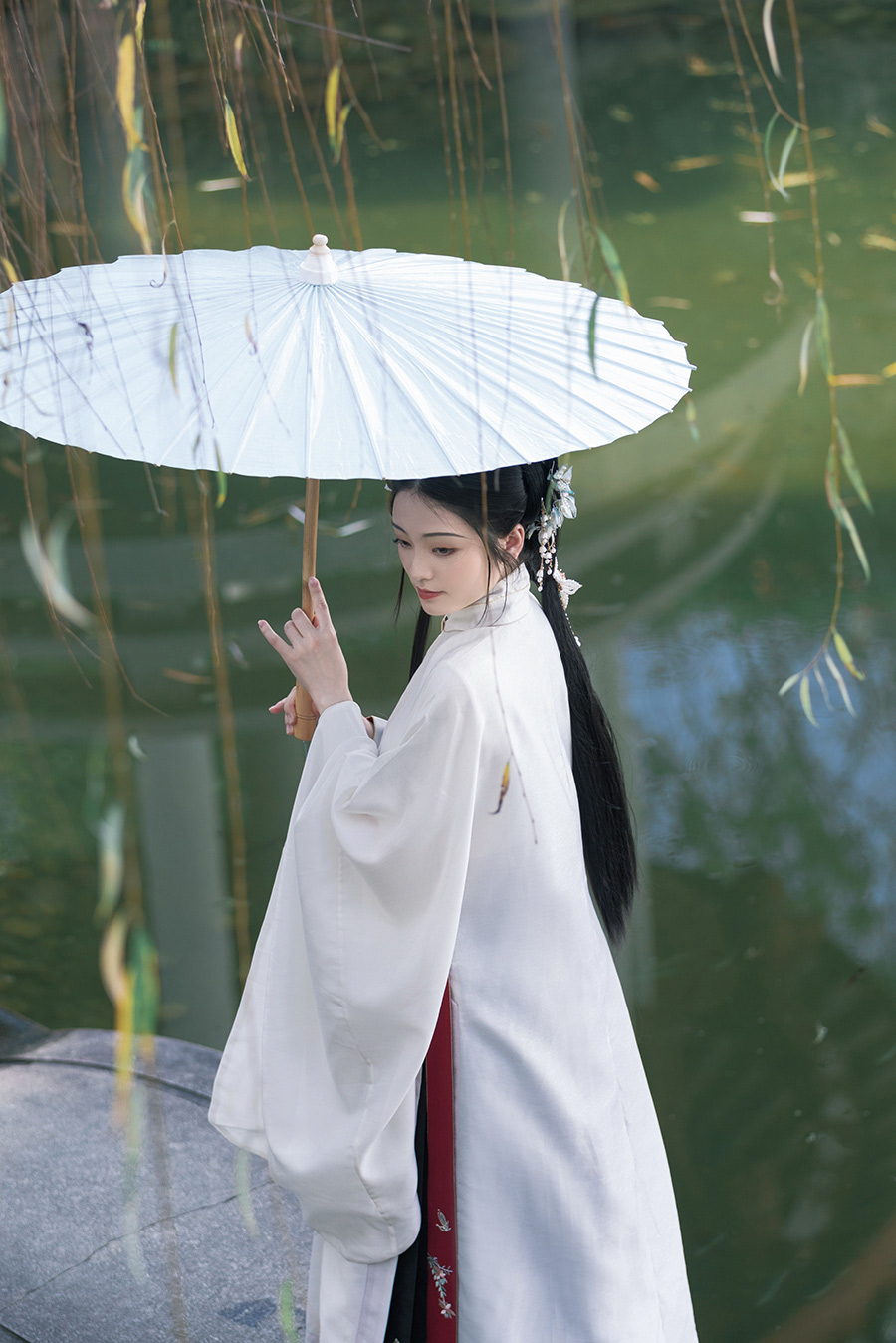 陈小姐                              二十四史书院汉服写真