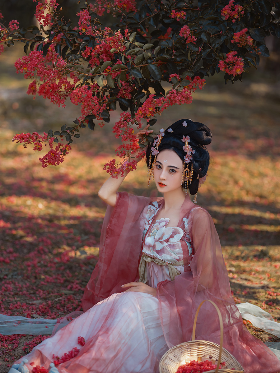 刘小姐仙湖公园紫薇花                   深圳外景写真
