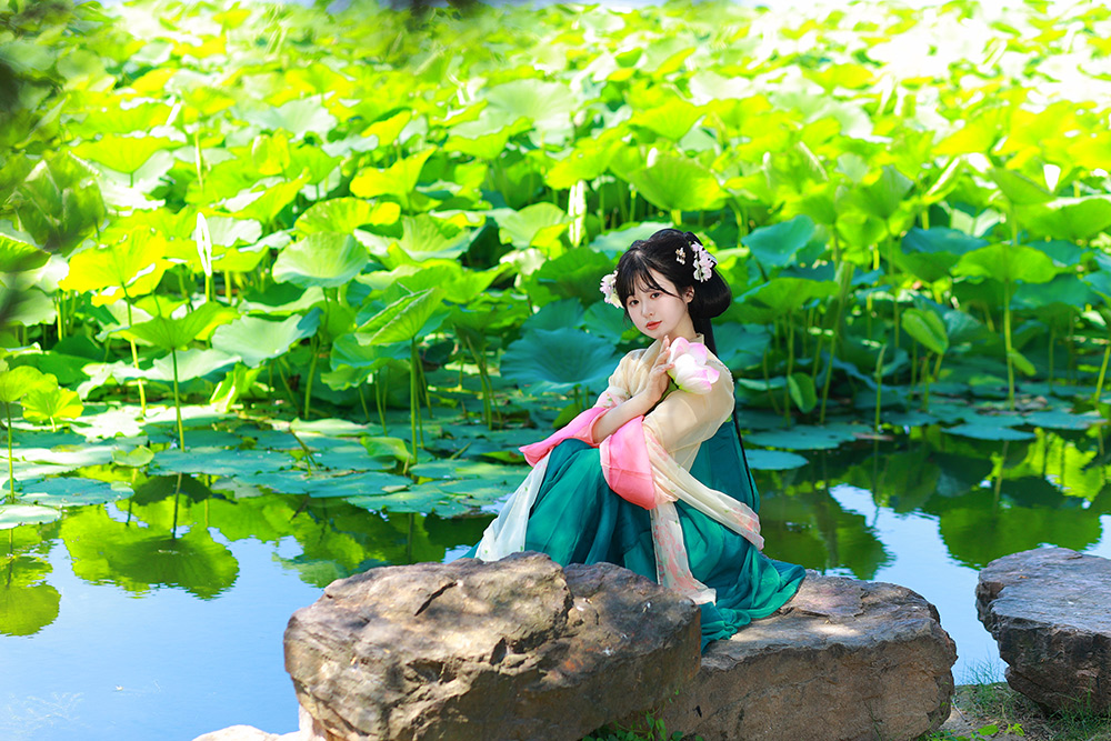 袁小姐洪湖公园                           深圳汉服写真外景