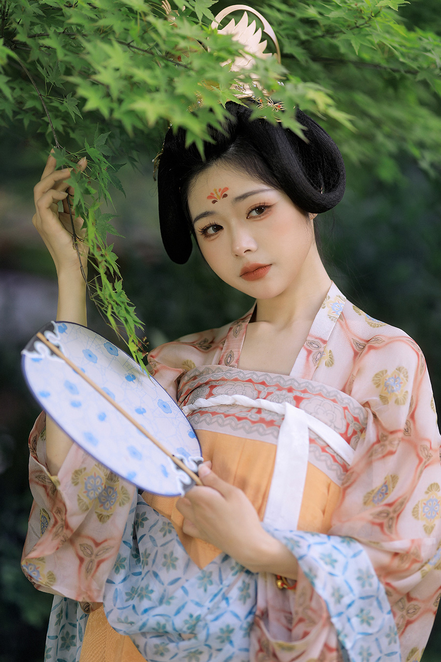 唐小姐i汉服写真                    深圳古风写真馆